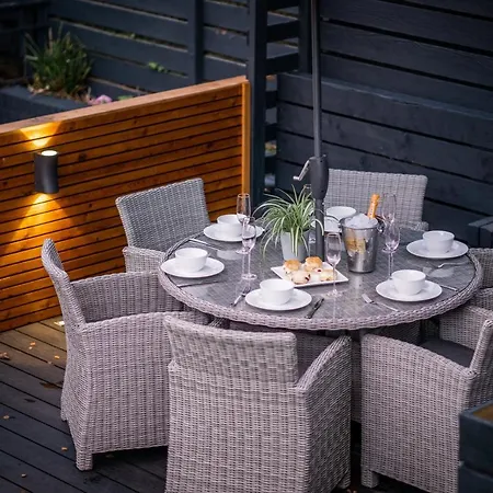 Rockside - Luxury 2 Bedroom With Hot Tub Central, Parking Pet Friendly Max 2 Adults Hot Tub Turns Off 930pm Windermere